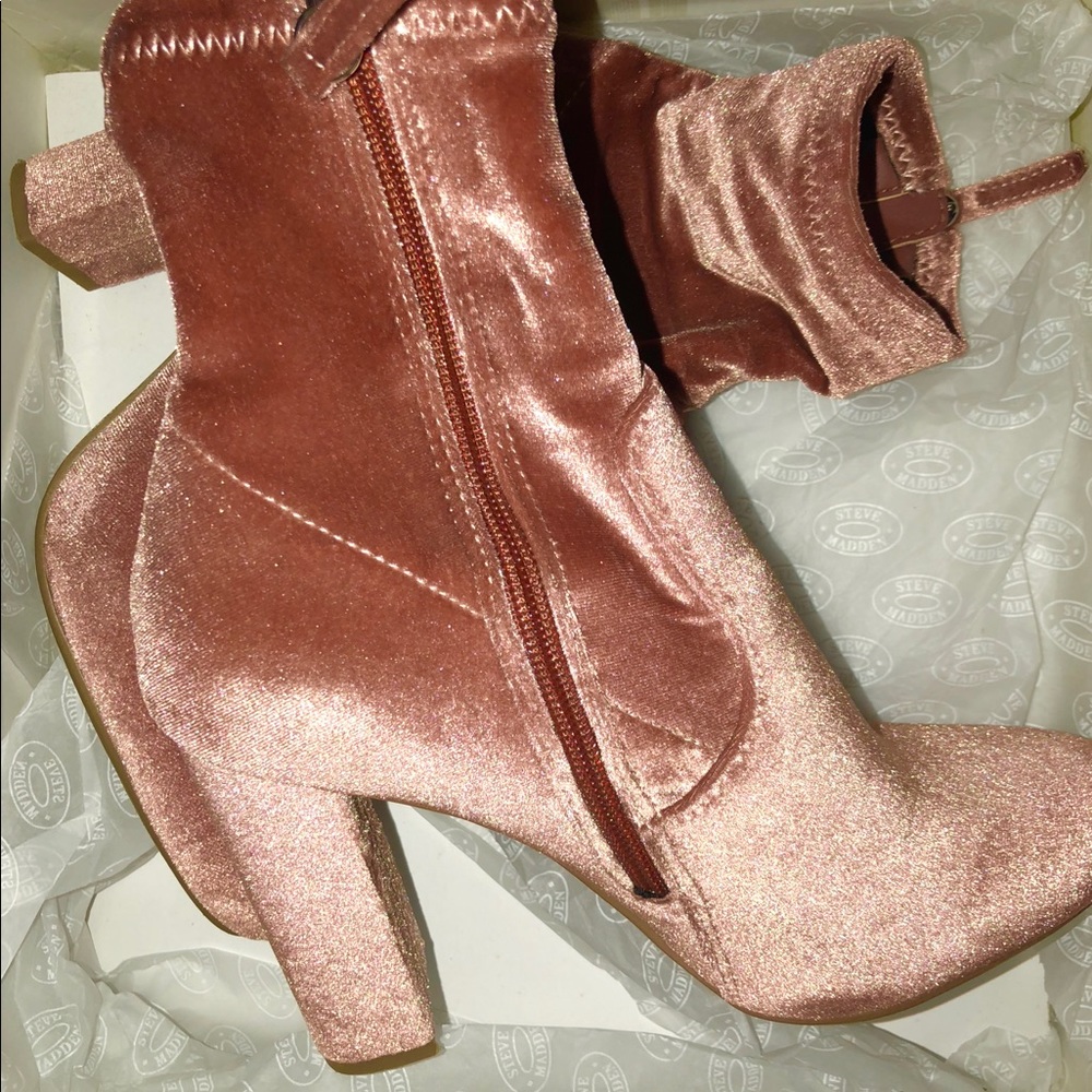 Steve Madden Edit Bootie 6.5 BLUSH